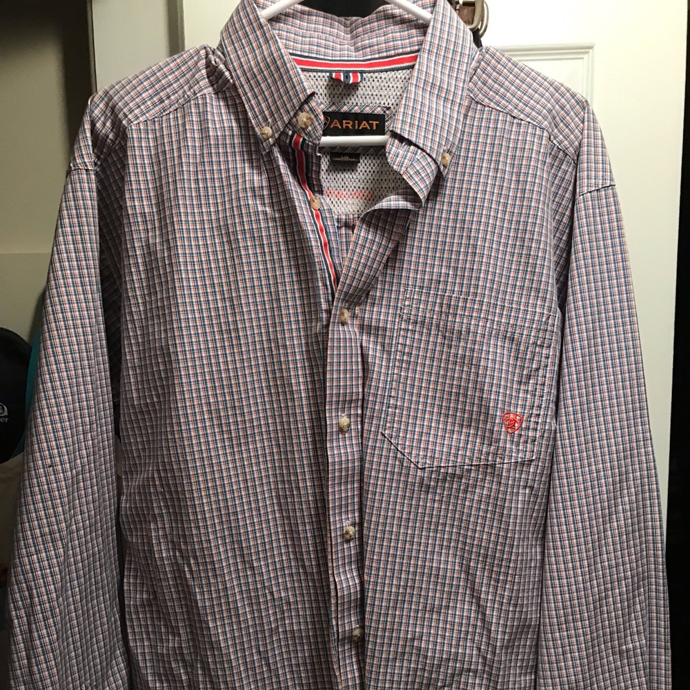 Men’s Ariat pro series dress shirt